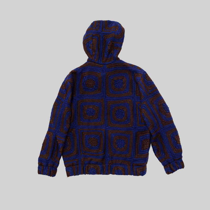 Sweat à capuche en crochet