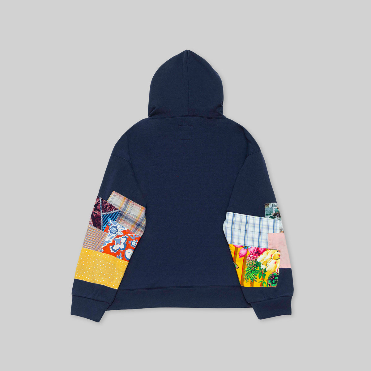 Sweat à capuche patchwork bleu marine 