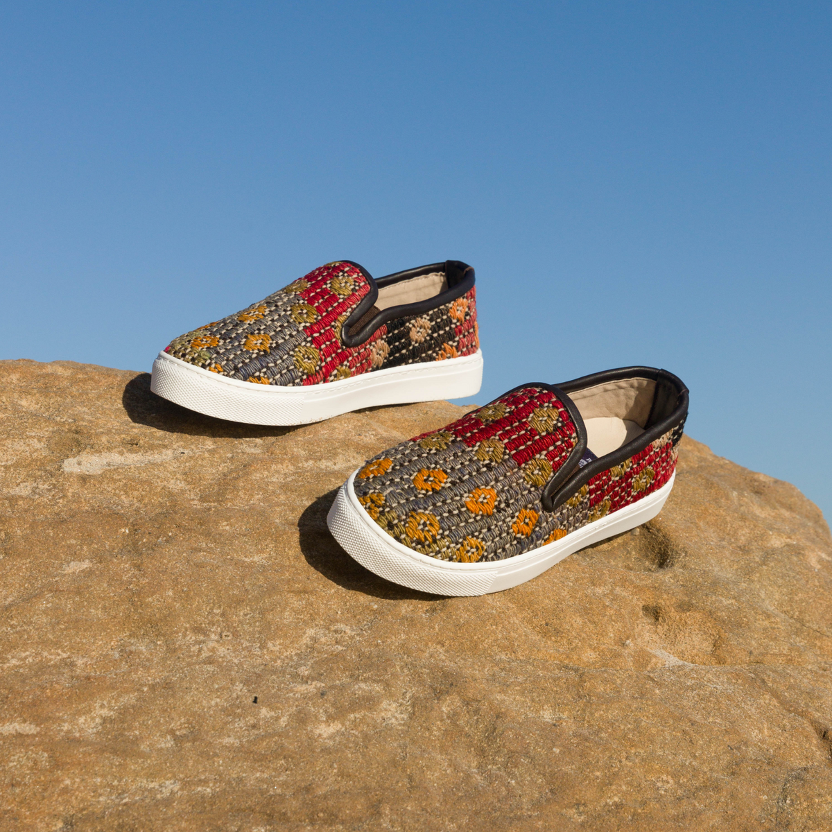Women's Kilim Sneaker Size 38