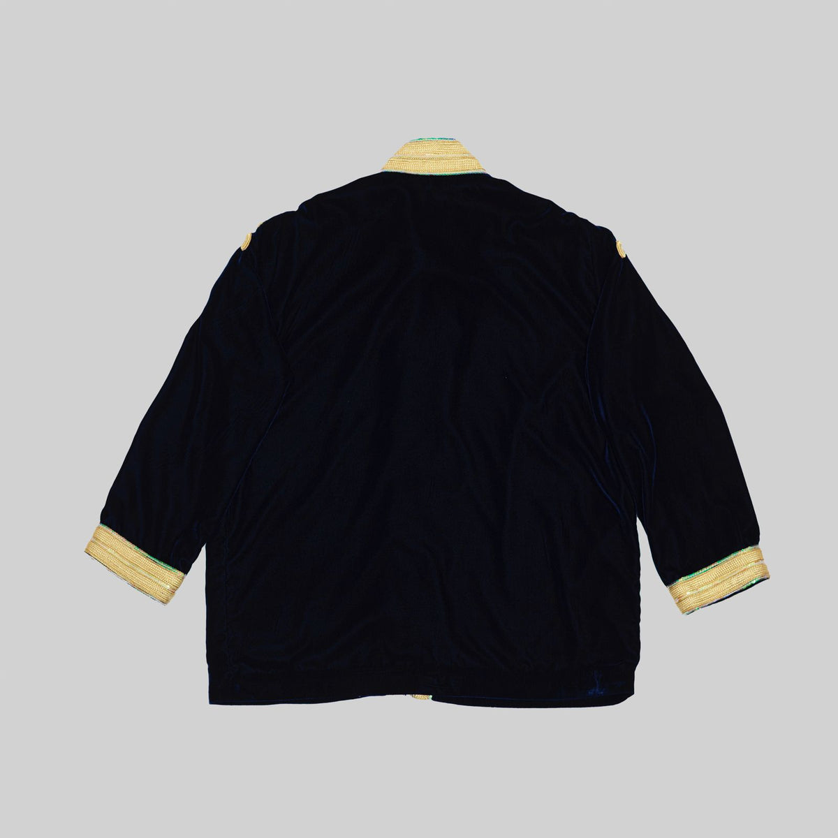 Kaftan en velours avec bordure dorée