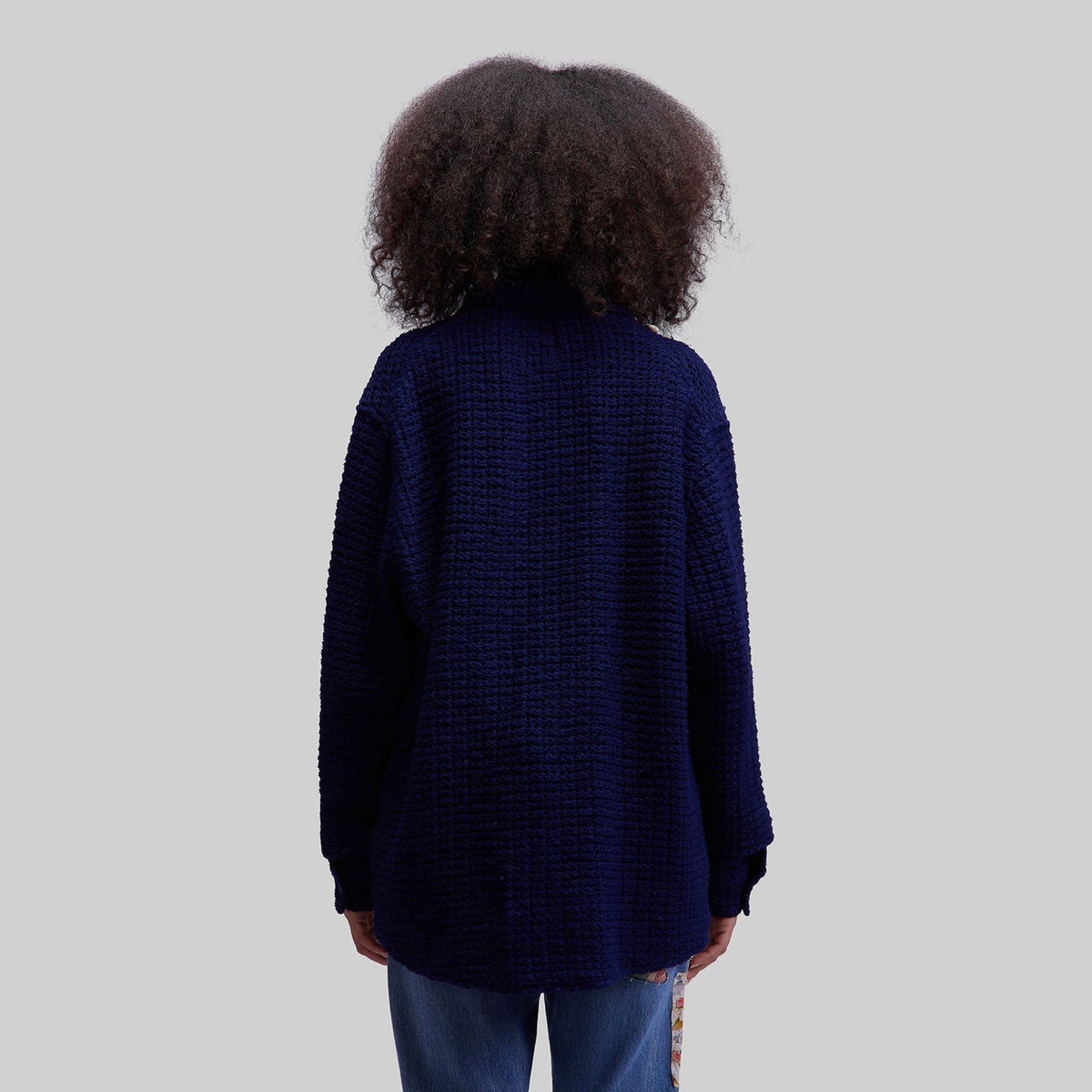 Chemise au crochet avec perles